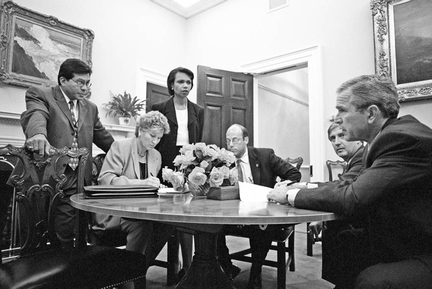 https://static.politico.com/f0/9c/0981358443f08fb88b6609320945/speech-gettyimages-814586550.jpg